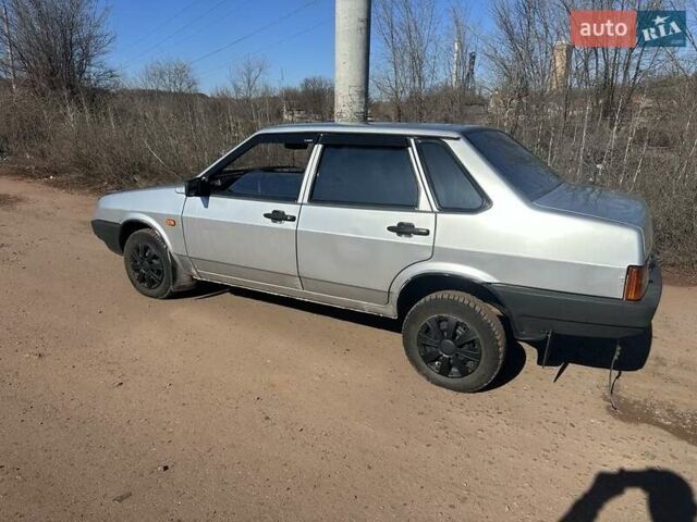 Серый ВАЗ 21099, объемом двигателя 1.5 л и пробегом 280 тыс. км за 1800 $, фото 1 на Automoto.ua