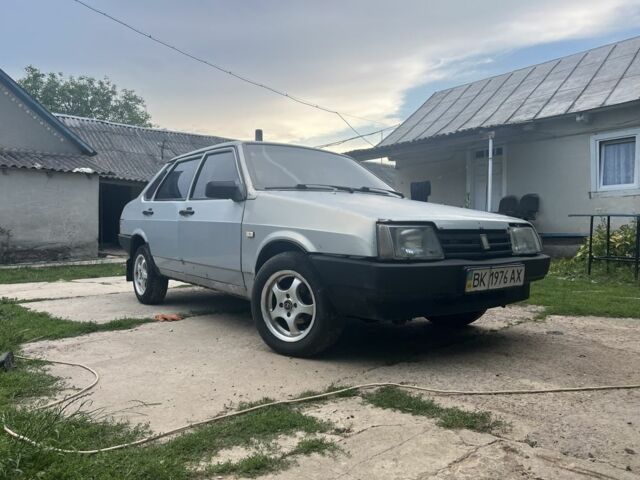 Серый ВАЗ 21099, объемом двигателя 1.5 л и пробегом 240 тыс. км за 1282 $, фото 1 на Automoto.ua