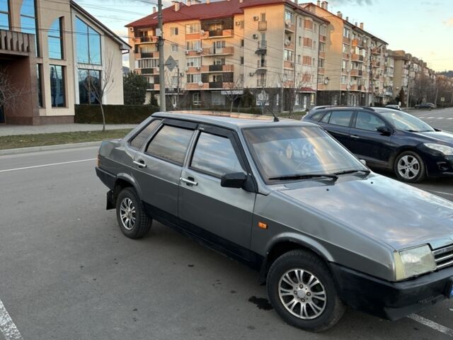 Серый ВАЗ 21099, объемом двигателя 1.5 л и пробегом 268 тыс. км за 1600 $, фото 1 на Automoto.ua