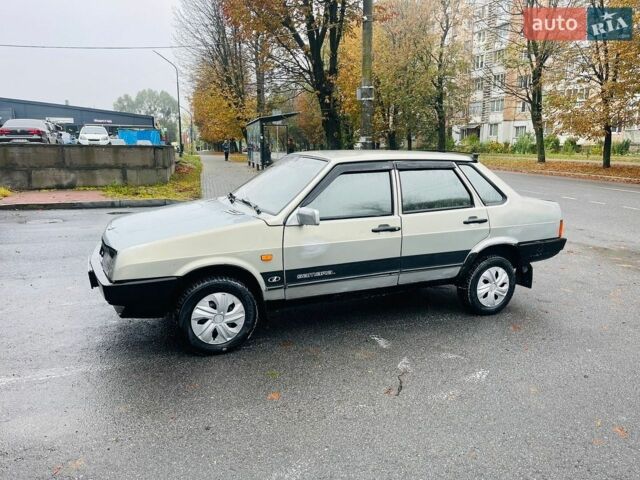 Серый ВАЗ 21099, объемом двигателя 1.5 л и пробегом 215 тыс. км за 800 $, фото 1 на Automoto.ua