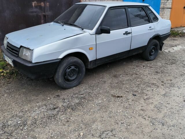 Серый ВАЗ 21099, объемом двигателя 1.5 л и пробегом 100 тыс. км за 750 $, фото 1 на Automoto.ua