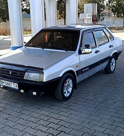 Сірий ВАЗ 21099, об'ємом двигуна 1.5 л та пробігом 200 тис. км за 1299 $, фото 1 на Automoto.ua