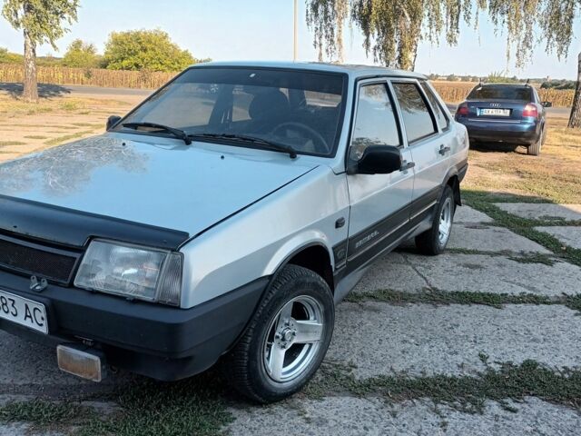Сірий ВАЗ 21099, об'ємом двигуна 0 л та пробігом 190 тис. км за 1009 $, фото 1 на Automoto.ua