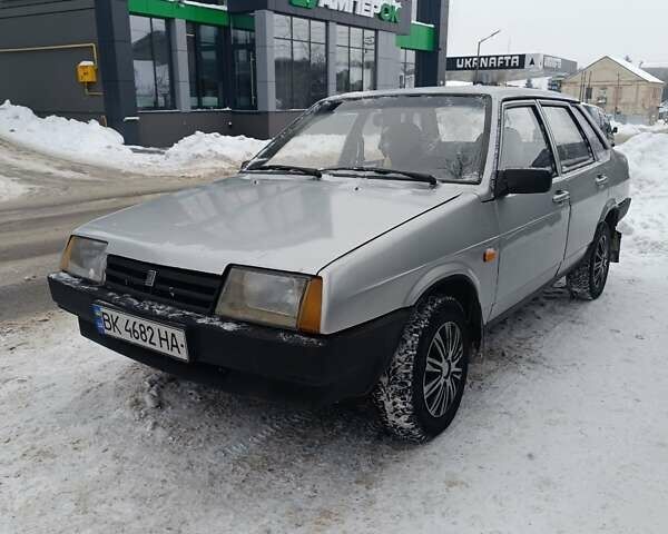 Серый ВАЗ 21099, объемом двигателя 1.5 л и пробегом 181 тыс. км за 1150 $, фото 1 на Automoto.ua
