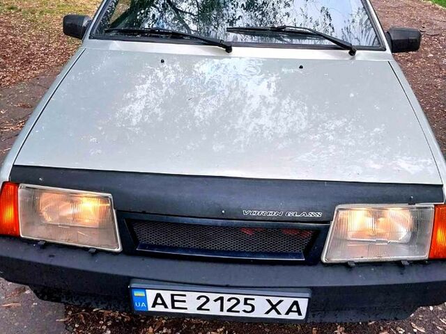 Серый ВАЗ 21099, объемом двигателя 1.5 л и пробегом 200 тыс. км за 1800 $, фото 1 на Automoto.ua