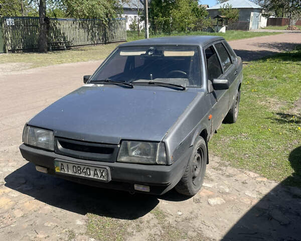 Сірий ВАЗ 21099, об'ємом двигуна 1.5 л та пробігом 215 тис. км за 1000 $, фото 1 на Automoto.ua
