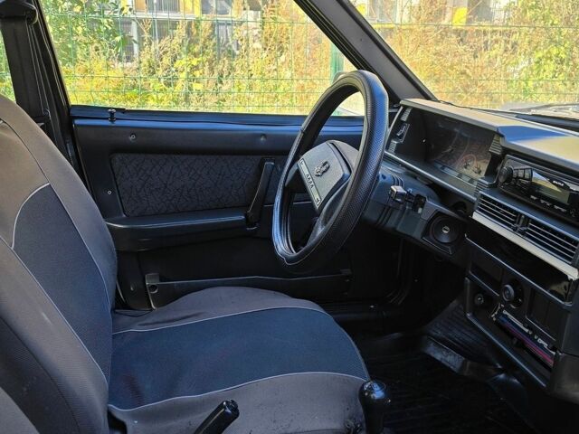 Сірий ВАЗ 21099, об'ємом двигуна 1.5 л та пробігом 185 тис. км за 1111 $, фото 1 на Automoto.ua