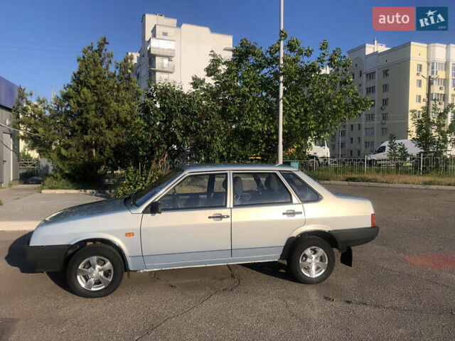 Серый ВАЗ 21099, объемом двигателя 1.5 л и пробегом 87 тыс. км за 3500 $, фото 1 на Automoto.ua