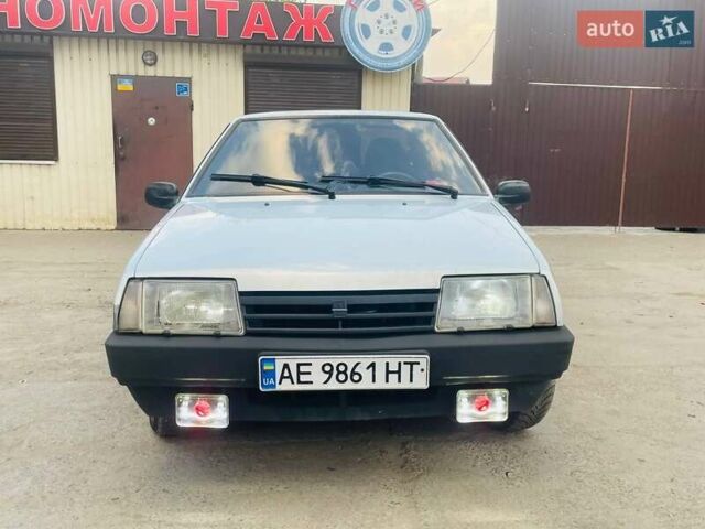Серый ВАЗ 21099, объемом двигателя 1.5 л и пробегом 240 тыс. км за 950 $, фото 1 на Automoto.ua
