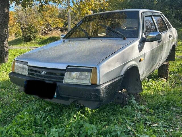 Серый ВАЗ 21099, объемом двигателя 1.5 л и пробегом 200 тыс. км за 240 $, фото 1 на Automoto.ua