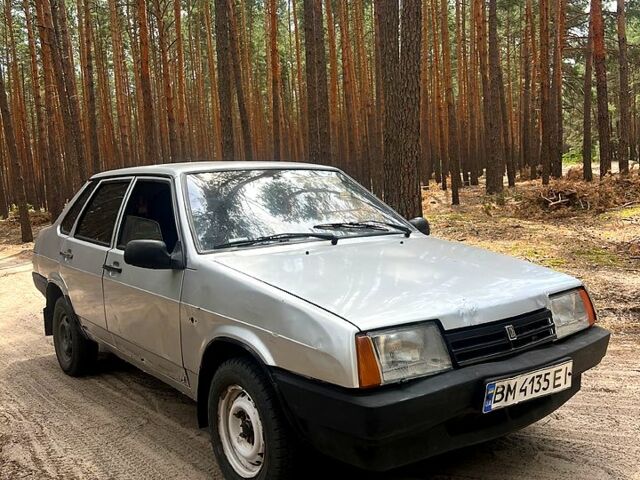 Серый ВАЗ 21099, объемом двигателя 1.5 л и пробегом 200 тыс. км за 700 $, фото 1 на Automoto.ua