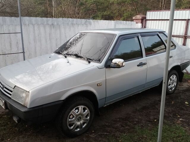 Серый ВАЗ 21099, объемом двигателя 1.5 л и пробегом 217 тыс. км за 1800 $, фото 1 на Automoto.ua