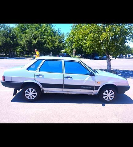 Сірий ВАЗ 21099, об'ємом двигуна 1.5 л та пробігом 210 тис. км за 1500 $, фото 1 на Automoto.ua
