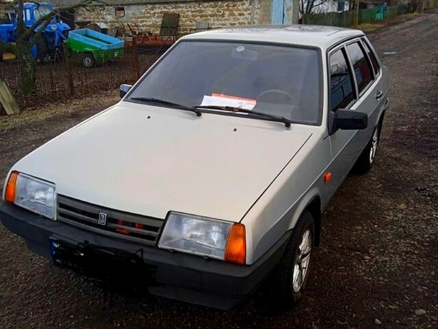 Сірий ВАЗ 21099, об'ємом двигуна 1.6 л та пробігом 177 тис. км за 1150 $, фото 1 на Automoto.ua