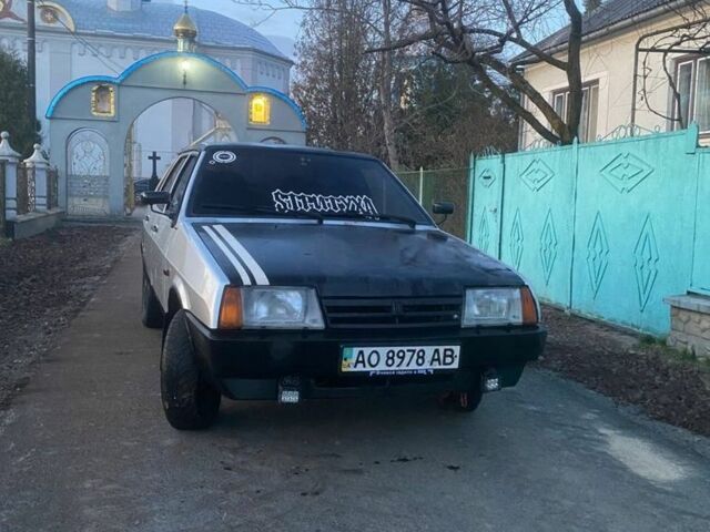 Серый ВАЗ 21099, объемом двигателя 1.5 л и пробегом 300 тыс. км за 700 $, фото 1 на Automoto.ua