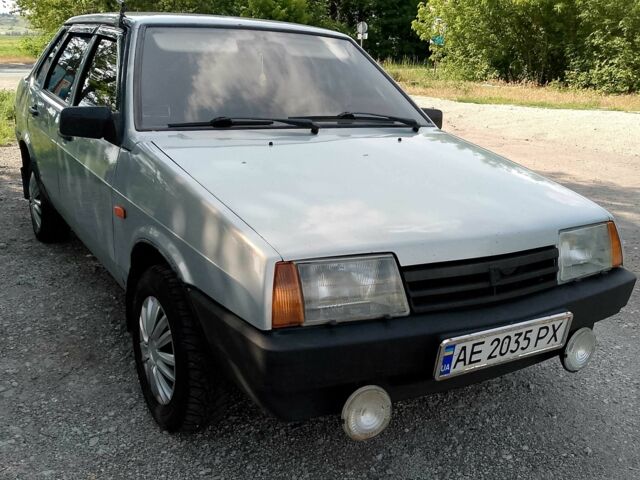 Серый ВАЗ 21099, объемом двигателя 1.5 л и пробегом 147 тыс. км за 1750 $, фото 1 на Automoto.ua