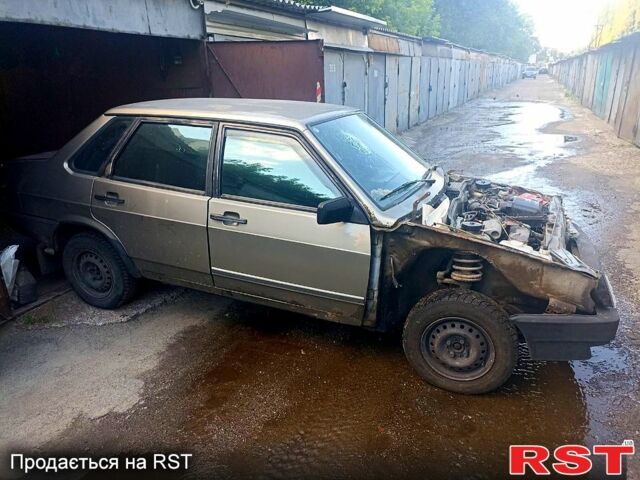 Сірий ВАЗ 21099, об'ємом двигуна 1.5 л та пробігом 233 тис. км за 650 $, фото 1 на Automoto.ua