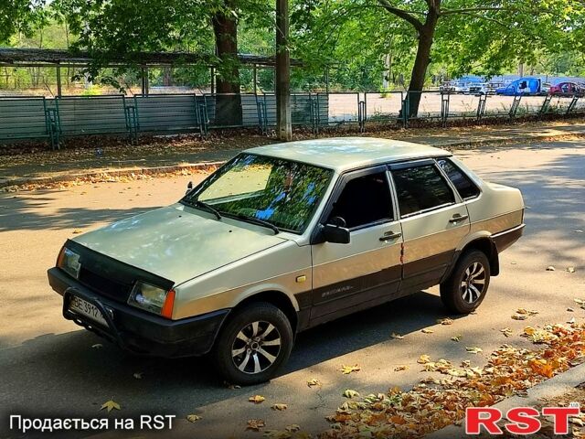 Серый ВАЗ 21099, объемом двигателя 1.5 л и пробегом 232 тыс. км за 1550 $, фото 1 на Automoto.ua
