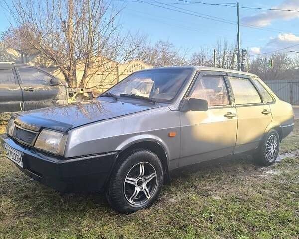 Серый ВАЗ 21099, объемом двигателя 1.5 л и пробегом 200 тыс. км за 1300 $, фото 1 на Automoto.ua