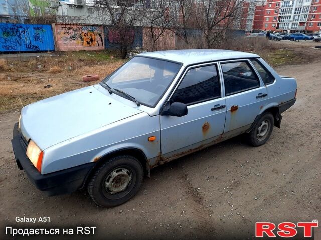Серый ВАЗ 21099, объемом двигателя 1.5 л и пробегом 200 тыс. км за 900 $, фото 1 на Automoto.ua