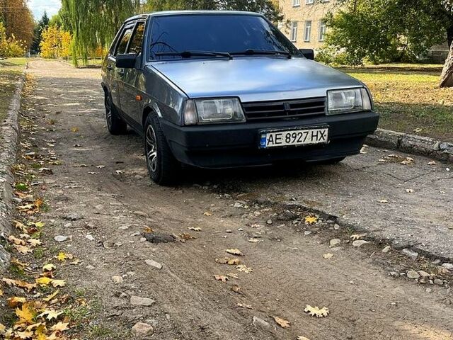 Серый ВАЗ 21099, объемом двигателя 1.5 л и пробегом 270 тыс. км за 1300 $, фото 1 на Automoto.ua
