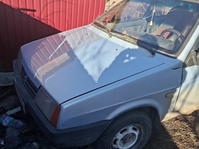 Серый ВАЗ 21099, объемом двигателя 1.5 л и пробегом 180 тыс. км за 600 $, фото 1 на Automoto.ua