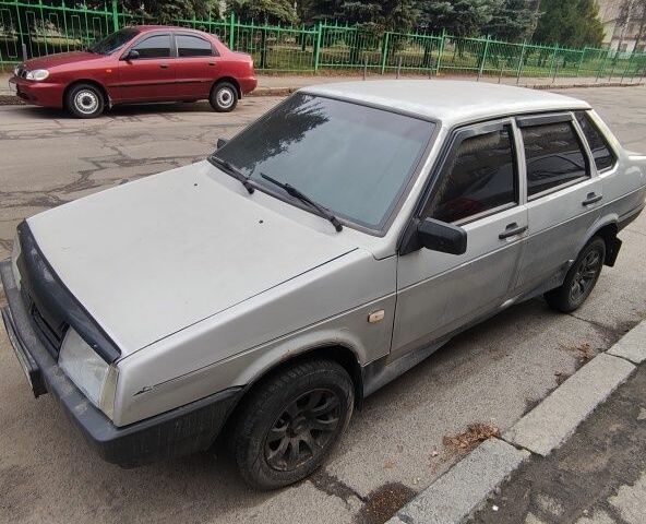 Серый ВАЗ 21099, объемом двигателя 1.5 л и пробегом 20 тыс. км за 1012 $, фото 1 на Automoto.ua