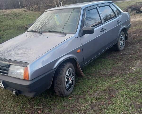 Серый ВАЗ 21099, объемом двигателя 1.5 л и пробегом 280 тыс. км за 2100 $, фото 1 на Automoto.ua