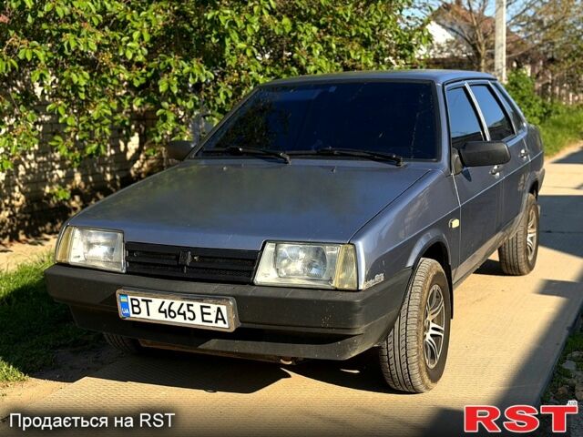 Серый ВАЗ 21099, объемом двигателя 1.5 л и пробегом 203 тыс. км за 2100 $, фото 1 на Automoto.ua