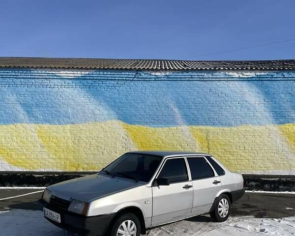 Серый ВАЗ 21099, объемом двигателя 1.6 л и пробегом 371 тыс. км за 1600 $, фото 1 на Automoto.ua