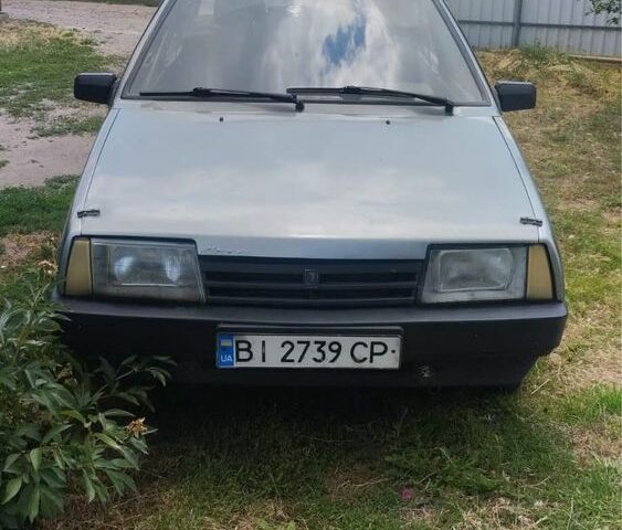 Серый ВАЗ 21099, объемом двигателя 1.5 л и пробегом 1000 тыс. км за 912 $, фото 1 на Automoto.ua