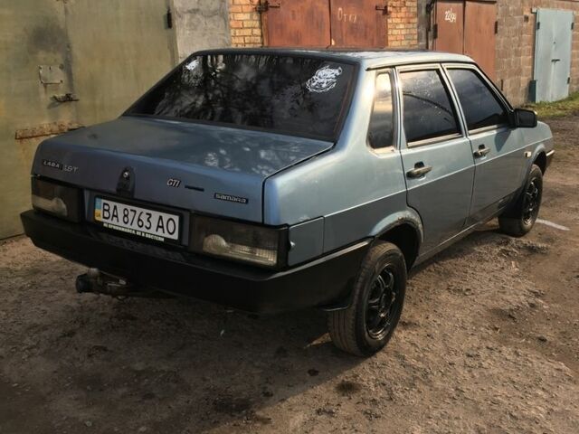 Серый ВАЗ 21099, объемом двигателя 1.5 л и пробегом 300 тыс. км за 800 $, фото 1 на Automoto.ua