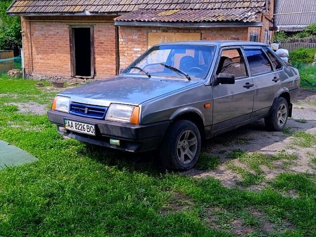 Сірий ВАЗ 21099, об'ємом двигуна 1.5 л та пробігом 0 тис. км за 1100 $, фото 1 на Automoto.ua