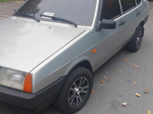 Серый ВАЗ 21099, объемом двигателя 1.5 л и пробегом 100 тыс. км за 2518 $, фото 1 на Automoto.ua