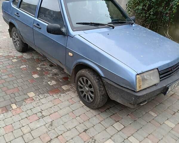 Серый ВАЗ 21099, объемом двигателя 1.5 л и пробегом 100 тыс. км за 1300 $, фото 1 на Automoto.ua