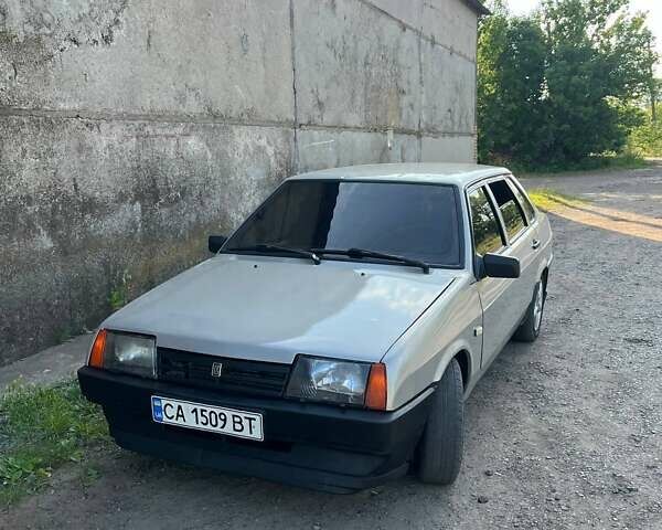 Сірий ВАЗ 21099, об'ємом двигуна 1.5 л та пробігом 221 тис. км за 1650 $, фото 1 на Automoto.ua