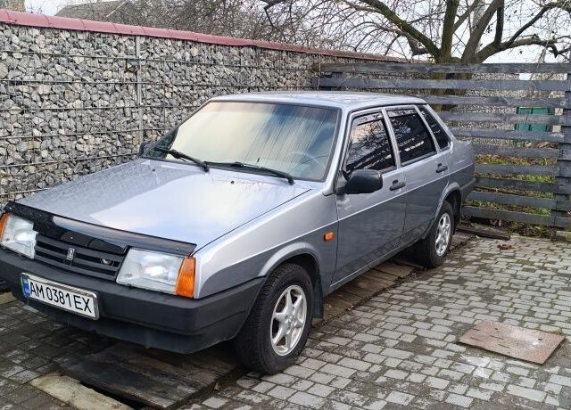 Серый ВАЗ 21099, объемом двигателя 1.5 л и пробегом 166 тыс. км за 1413 $, фото 1 на Automoto.ua