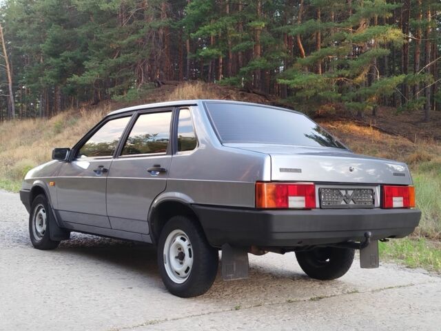 Сірий ВАЗ 21099, об'ємом двигуна 1.5 л та пробігом 180 тис. км за 1750 $, фото 1 на Automoto.ua