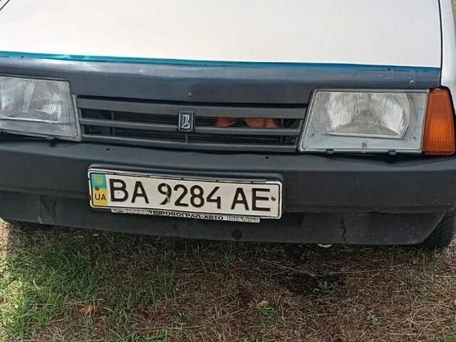 Серый ВАЗ 21099, объемом двигателя 1.5 л и пробегом 185 тыс. км за 1500 $, фото 1 на Automoto.ua
