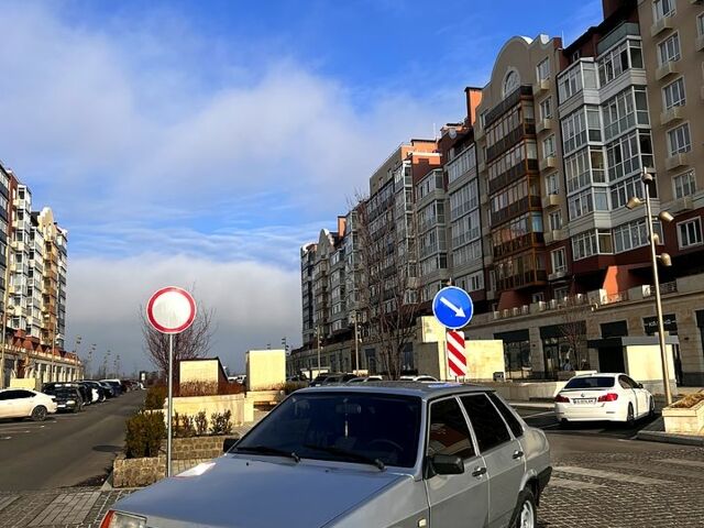 Серый ВАЗ 21099, объемом двигателя 1.5 л и пробегом 369 тыс. км за 1500 $, фото 1 на Automoto.ua