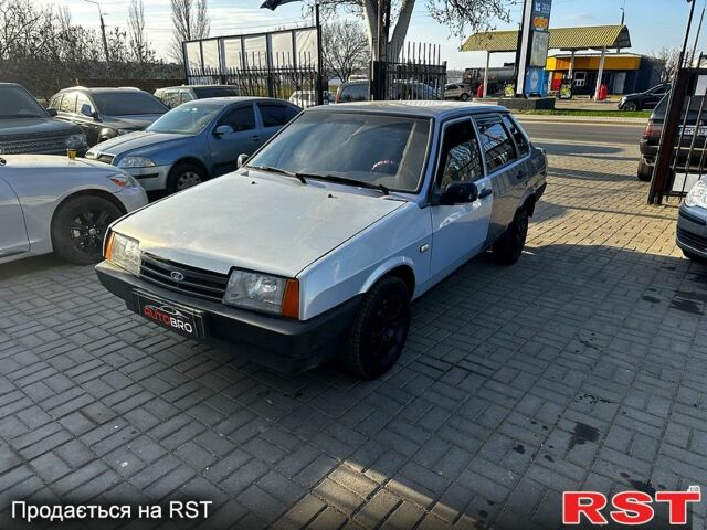 Серый ВАЗ 21099, объемом двигателя 1.5 л и пробегом 200 тыс. км за 1700 $, фото 1 на Automoto.ua