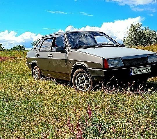 Серый ВАЗ 21099, объемом двигателя 1.5 л и пробегом 200 тыс. км за 800 $, фото 1 на Automoto.ua