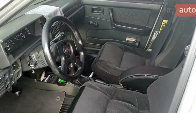 Серый ВАЗ 21099, объемом двигателя 1.5 л и пробегом 200 тыс. км за 2200 $, фото 1 на Automoto.ua