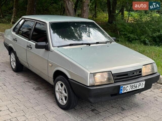 Серый ВАЗ 21099, объемом двигателя 1.6 л и пробегом 250 тыс. км за 1550 $, фото 1 на Automoto.ua