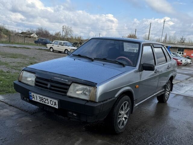 Серый ВАЗ 21099, объемом двигателя 1.6 л и пробегом 236 тыс. км за 1250 $, фото 1 на Automoto.ua