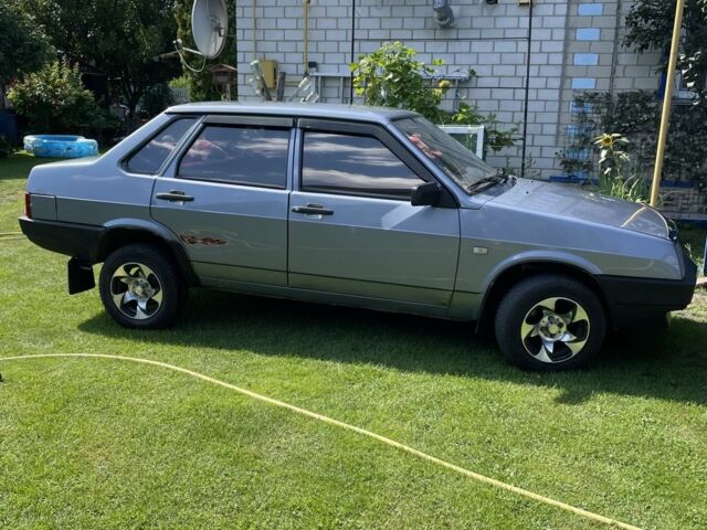 Сірий ВАЗ 21099, об'ємом двигуна 1.6 л та пробігом 157 тис. км за 2400 $, фото 1 на Automoto.ua