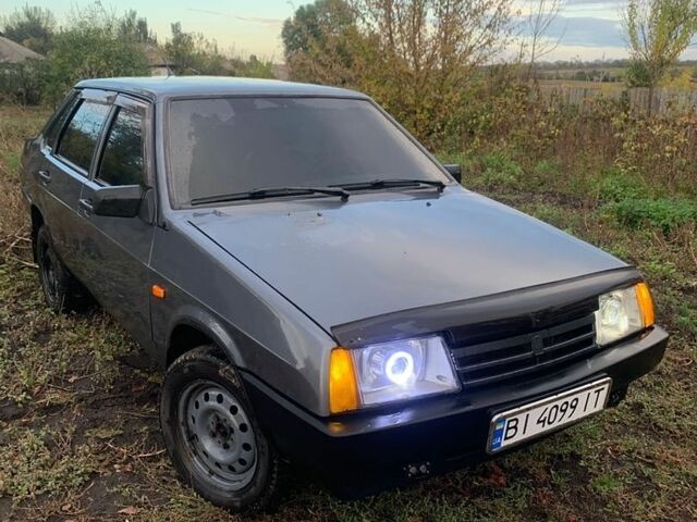 Сірий ВАЗ 21099, об'ємом двигуна 1.6 л та пробігом 392 тис. км за 1300 $, фото 1 на Automoto.ua