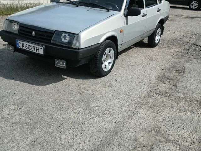 Сірий ВАЗ 21099, об'ємом двигуна 1.6 л та пробігом 230 тис. км за 1499 $, фото 1 на Automoto.ua