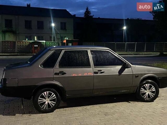 Серый ВАЗ 21099, объемом двигателя 1.6 л и пробегом 200 тыс. км за 2300 $, фото 1 на Automoto.ua