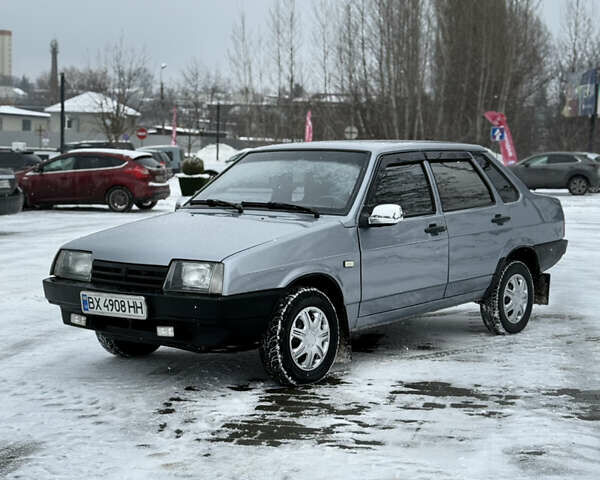 Серый ВАЗ 21099, объемом двигателя 1.6 л и пробегом 180 тыс. км за 2000 $, фото 1 на Automoto.ua